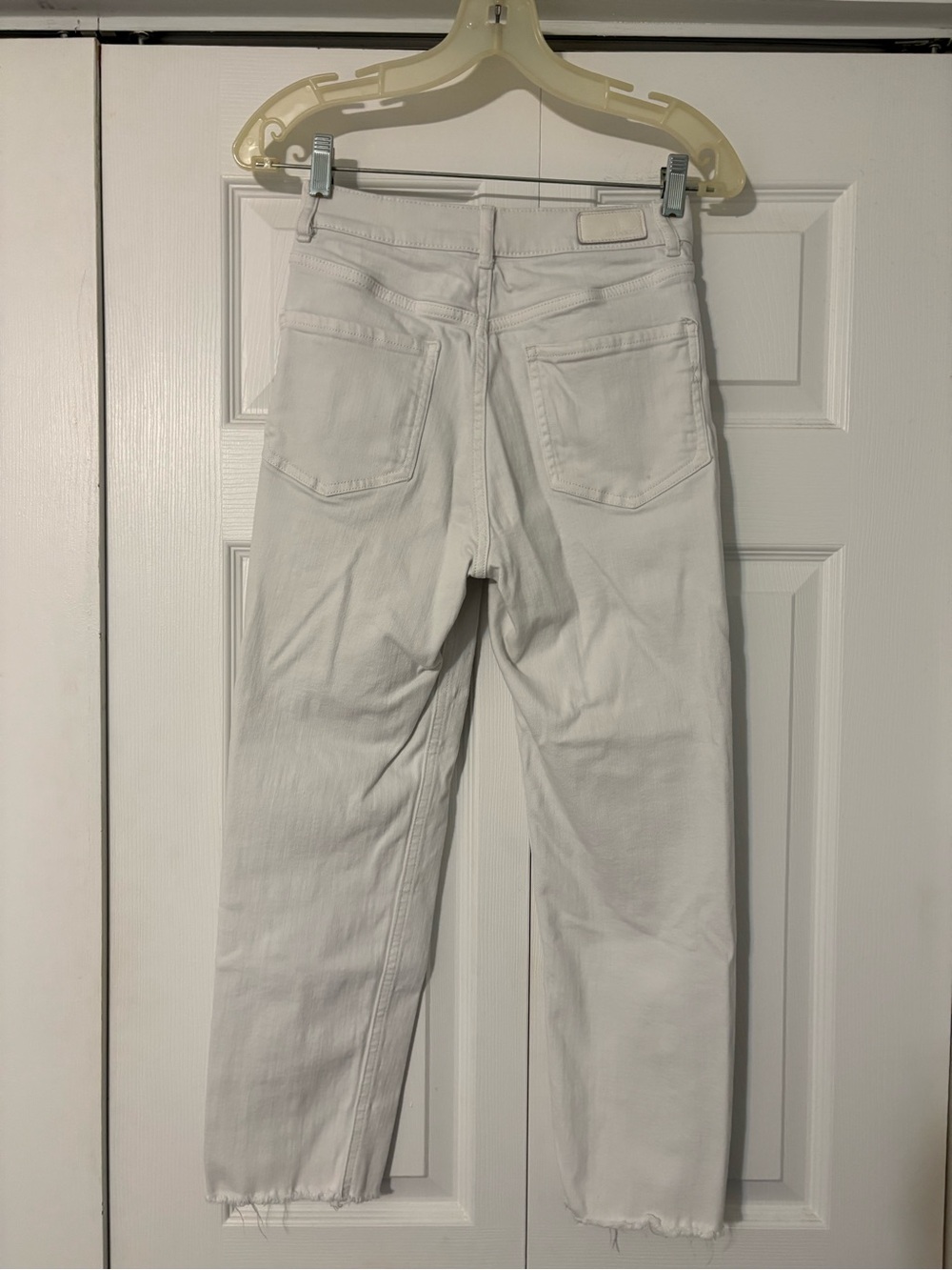 Express Women's Super High-Rise Mom Jeans - Picture 5 of 8